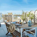 2-br Rooftop In Palm 2-min Walk To Beaches *