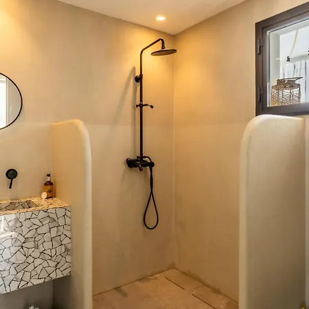 2-br Rooftop In Palm 2-min Walk To Beaches *