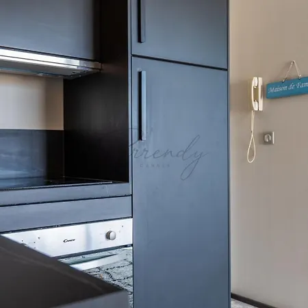 2-br Rooftop In Palm 2-min Walk To Beaches * Cannes