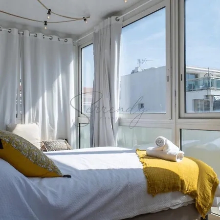 2-br Rooftop In Palm 2-min Walk To Beaches * Cannes