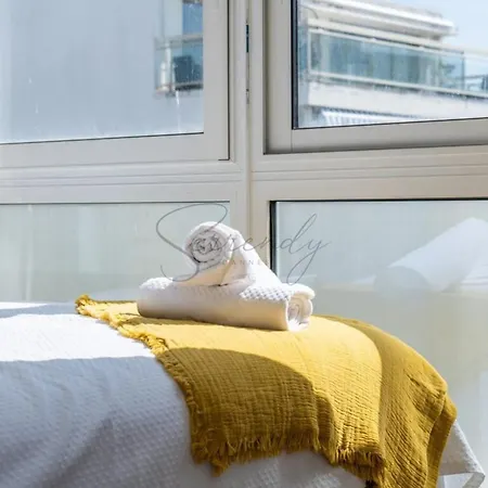 2-br Rooftop In Palm 2-min Walk To Beaches * Cannes