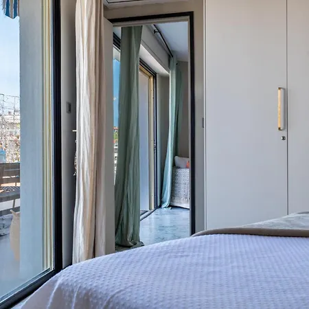 2-br Rooftop In Palm 2-min Walk To Beaches *