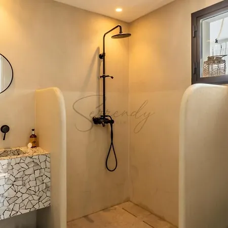 Lägenhet 2-br Rooftop In Palm 2-min Walk To Beaches Cannes