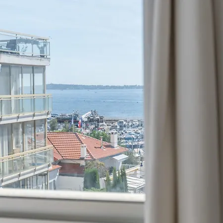 2-br Rooftop In Palm 2-min Walk To Beaches * קאן