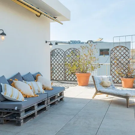 דירה 2-br Rooftop In Palm 2-min Walk To Beaches *