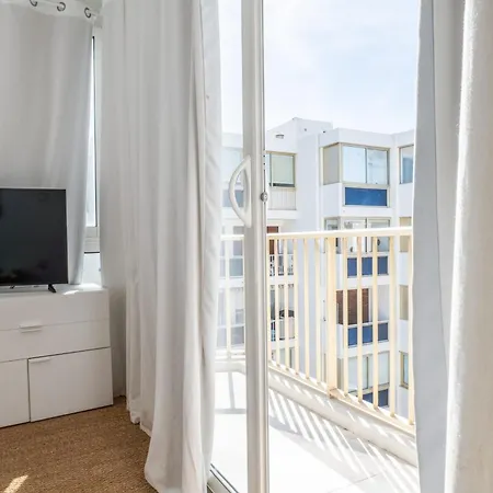 דירה 2-br Rooftop In Palm 2-min Walk To Beaches קאן